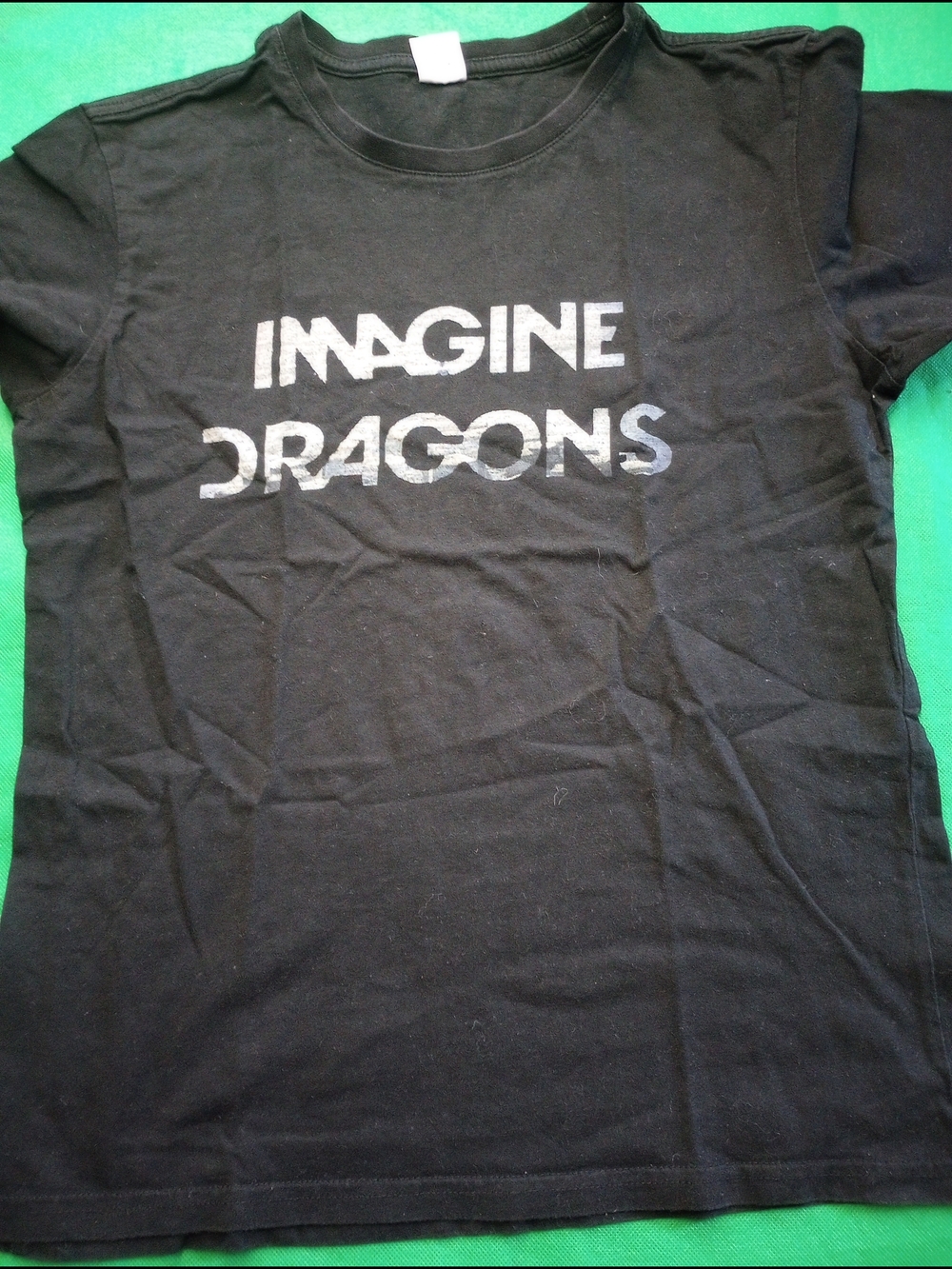 Imagine Dragons Women Black Graphic Tee Size Large